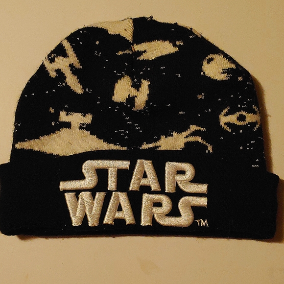 Star Wars Beanie - Picture 1 of 5